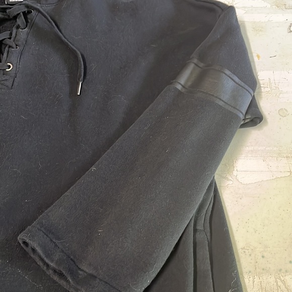 Black Starter pullover Hoodie with faux leather stripes on arms and bottom - Picture 4 of 6